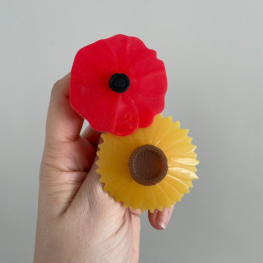 2pk Charles Viancin Sunflower and Poppy Bottle Stoppers